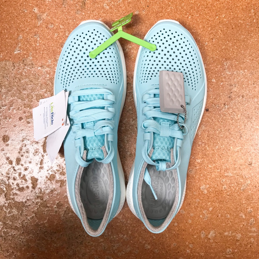 Crocs pacer literide tennis shoes size 11 ULTRA COMFY!